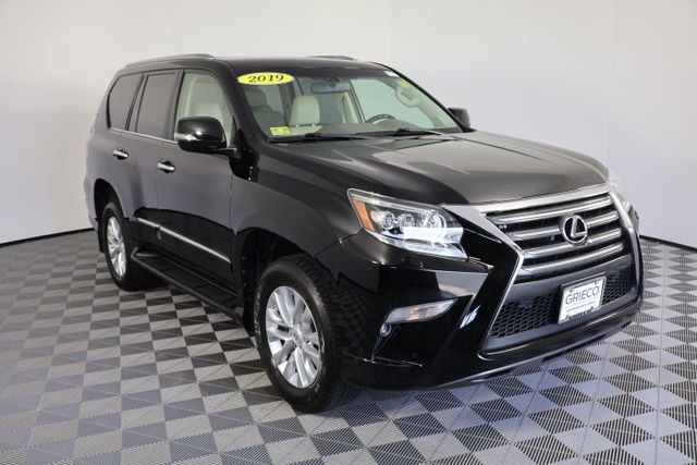 Used 2019 Black Lexus 460 image 1