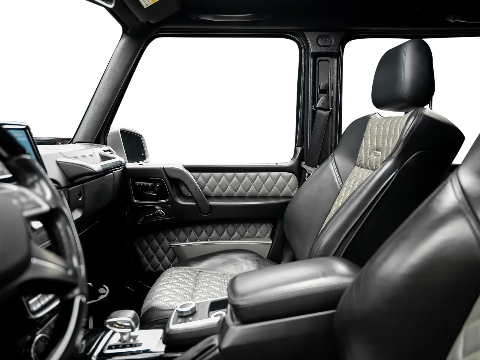 Used 2015 Silver Mercedes-Benz G 63 AMG® image 62