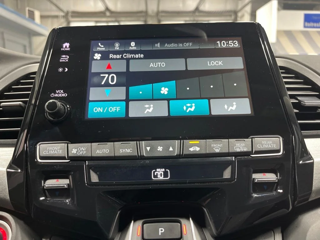 2024 Honda Odyssey EX - Photo 28