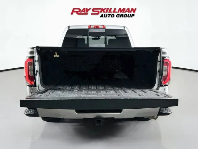 Used 2018 Silver GMC Denali image 26