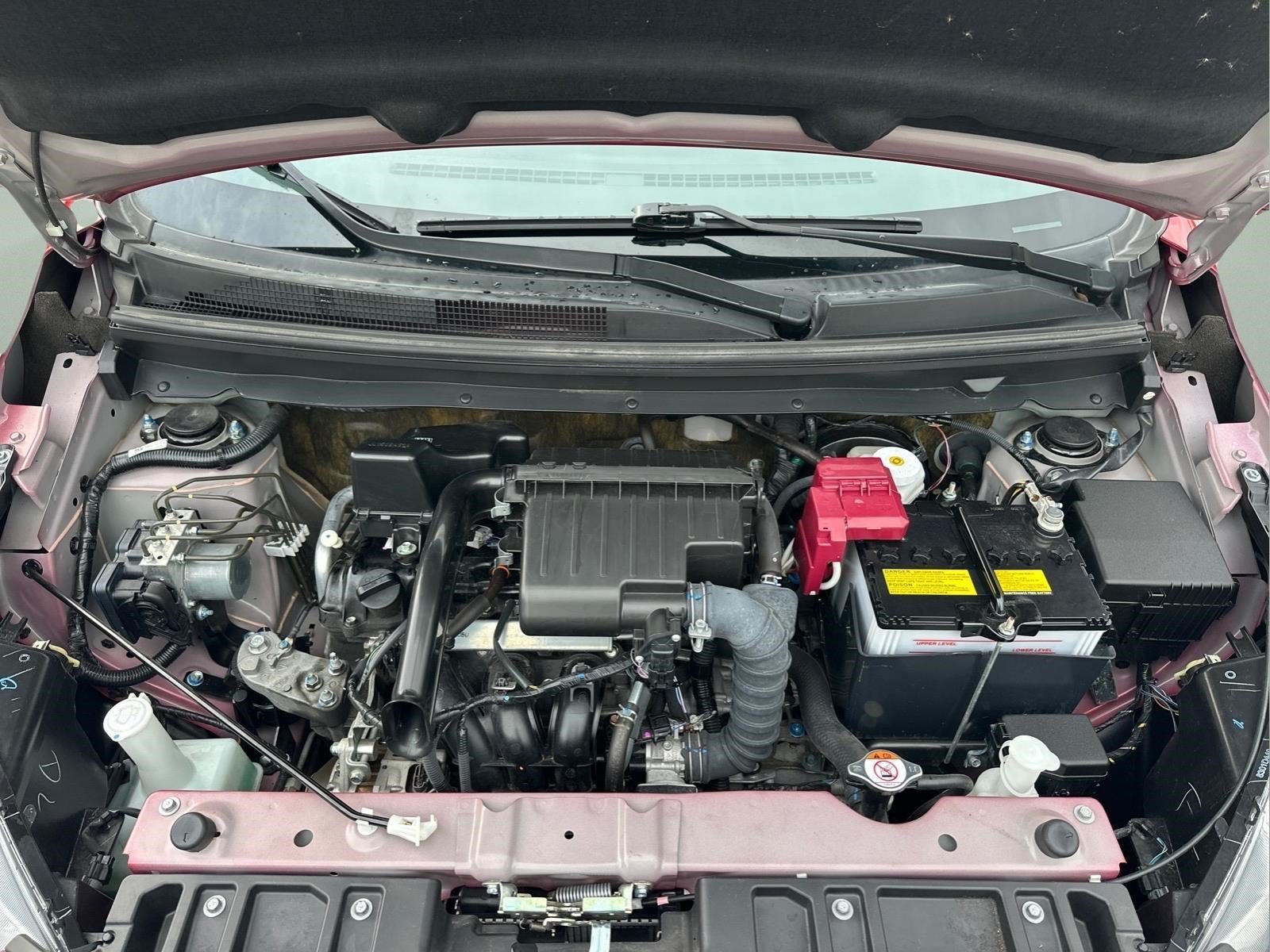 Used 2024 Wine Red Mitsubishi ES image 30