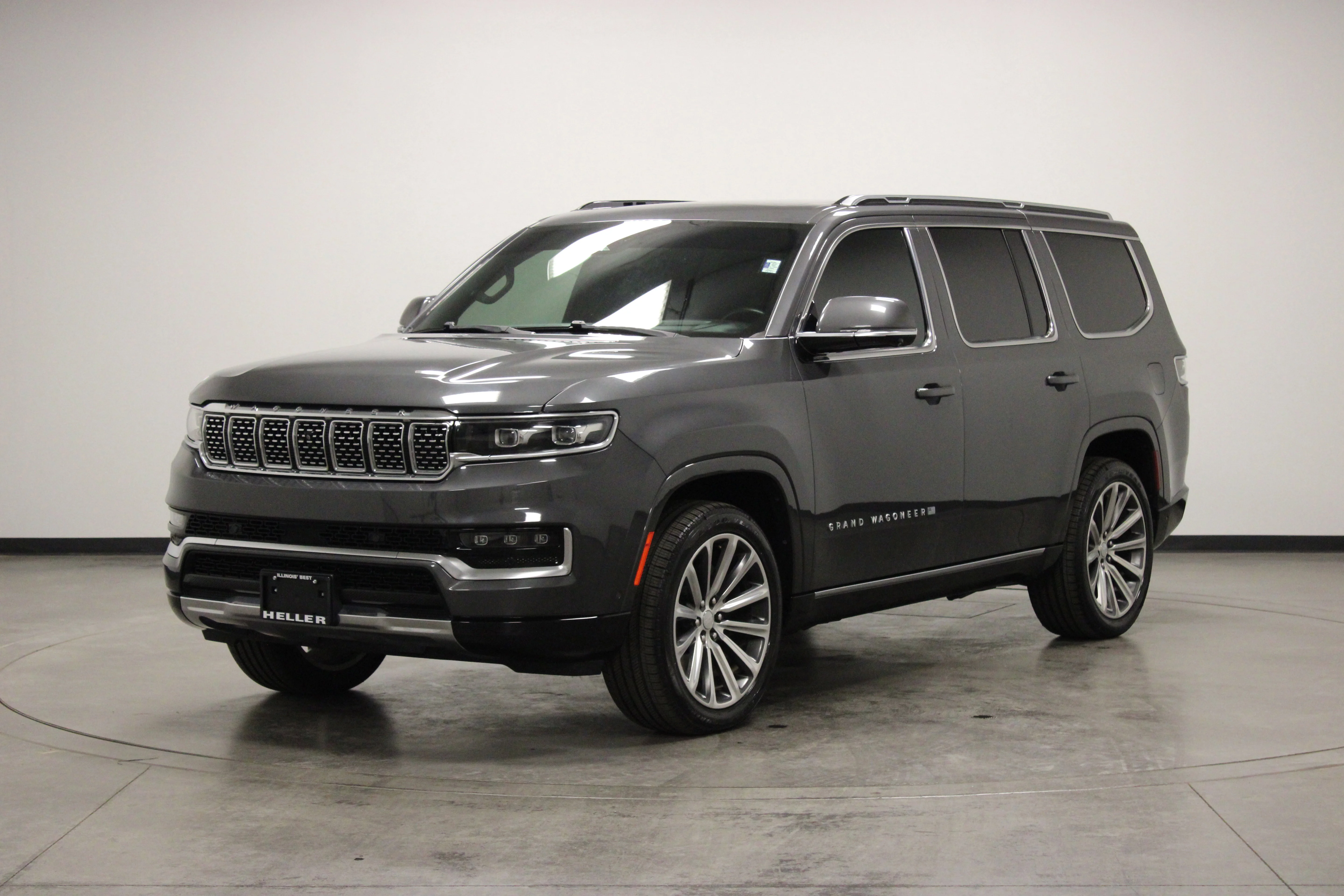 Used 2022 Baltic Gray Metallic Clearcoat Jeep Series II image 4