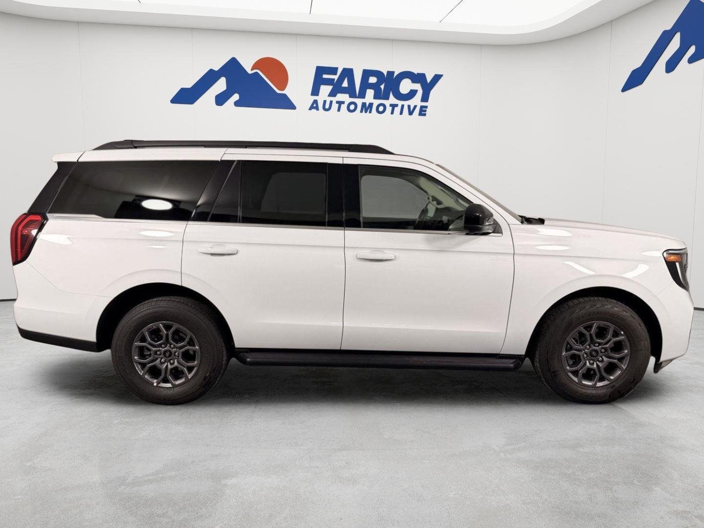Used 2025 Oxford White Ford Active image 9