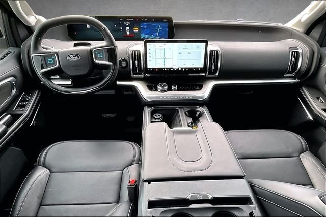 2025 Ford Expedition Platinum - Photo 5