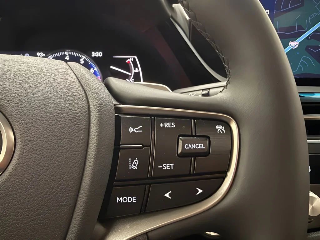 Used 2025 Silver Lexus 350 image 20
