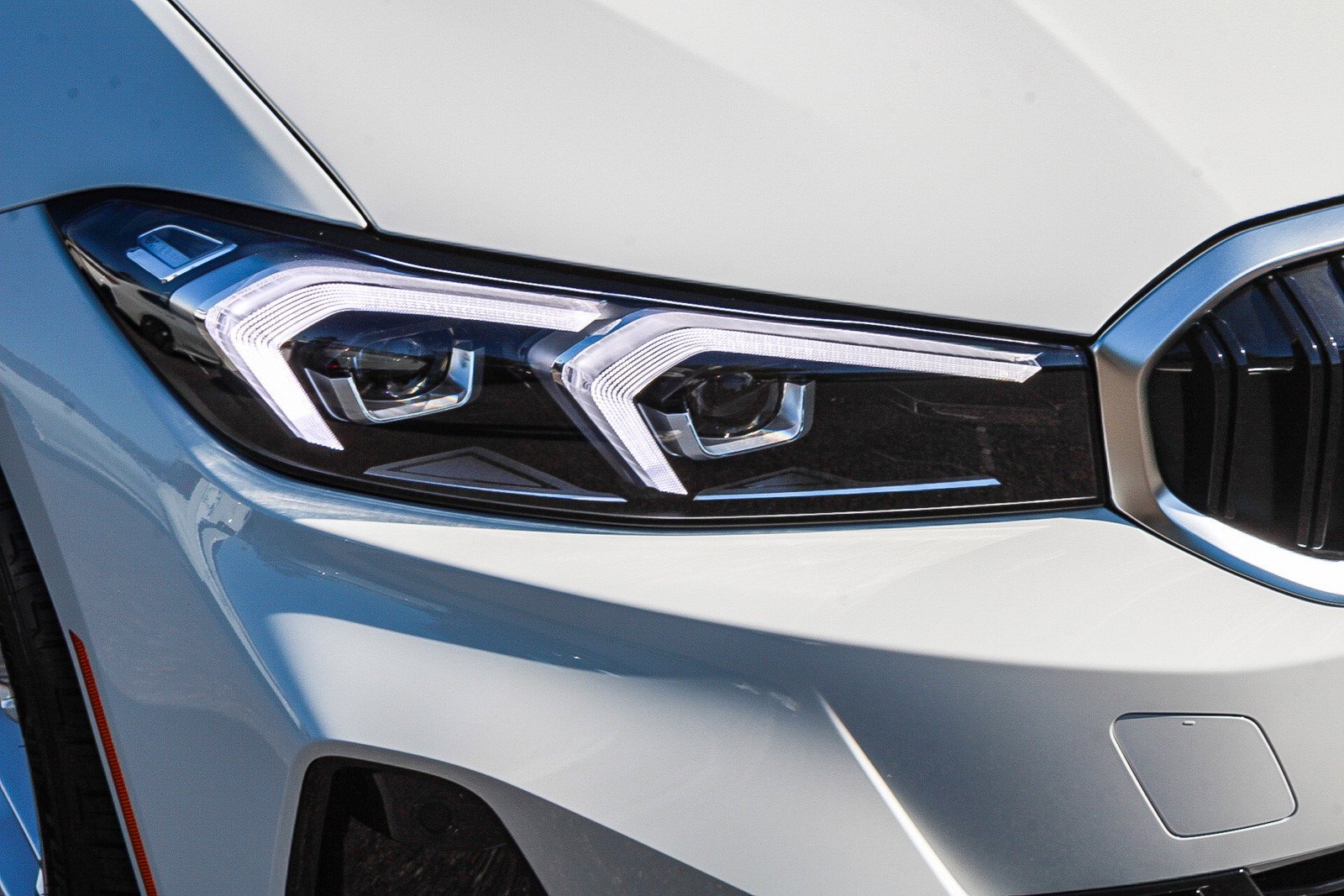 New 2026 Alpine White BMW 330i NA xDrive image 8