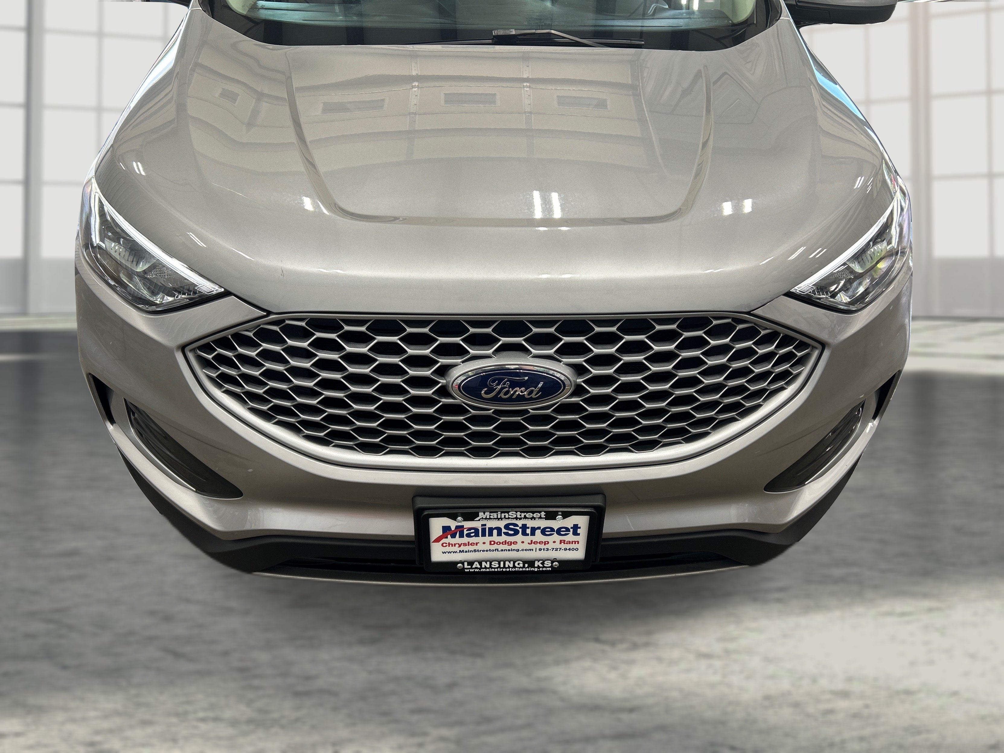 Used 2024 Silver Ford SEL image 20