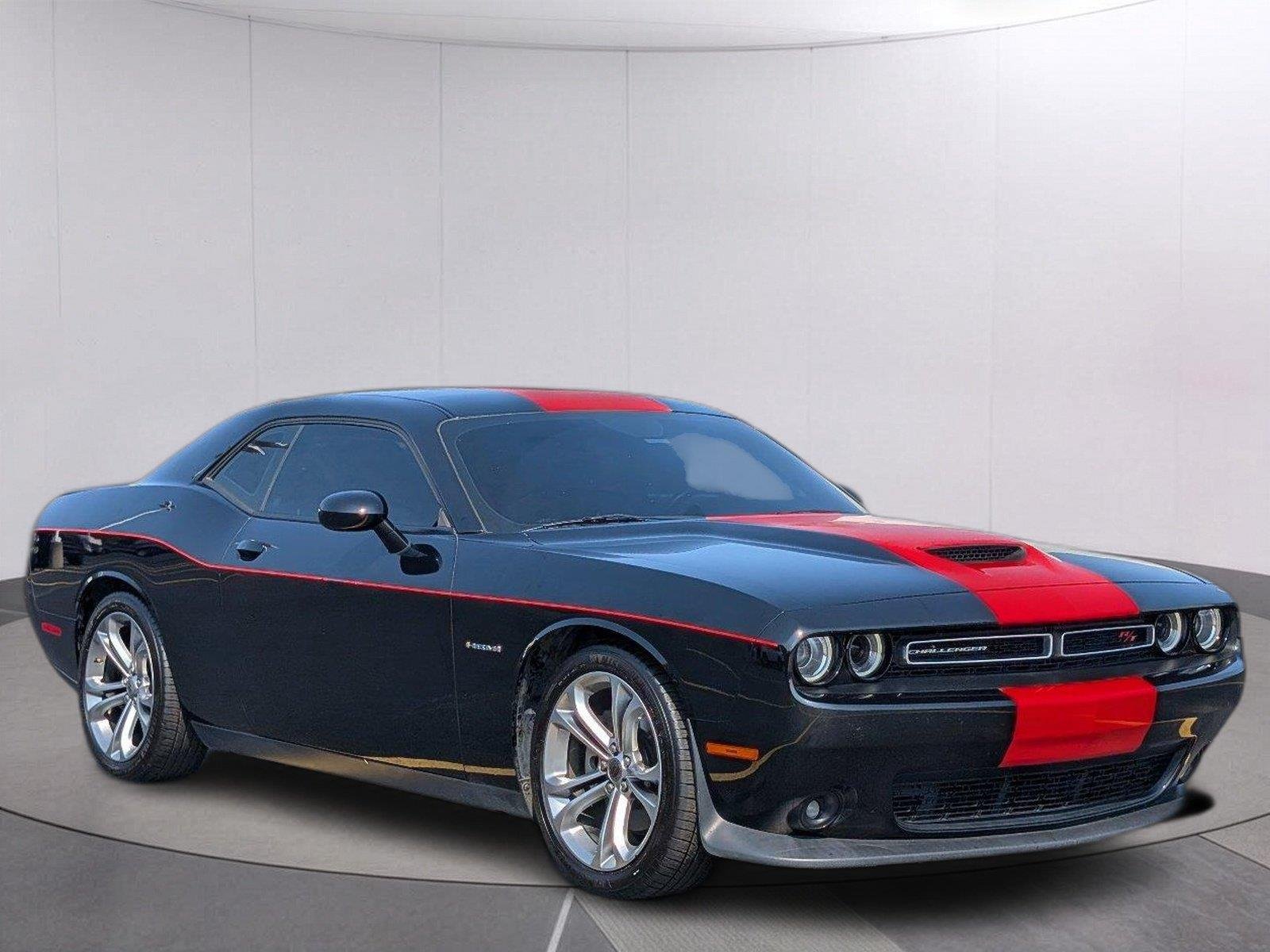 Used 2022 Pitch Black Clearcoat Dodge R/T image 9