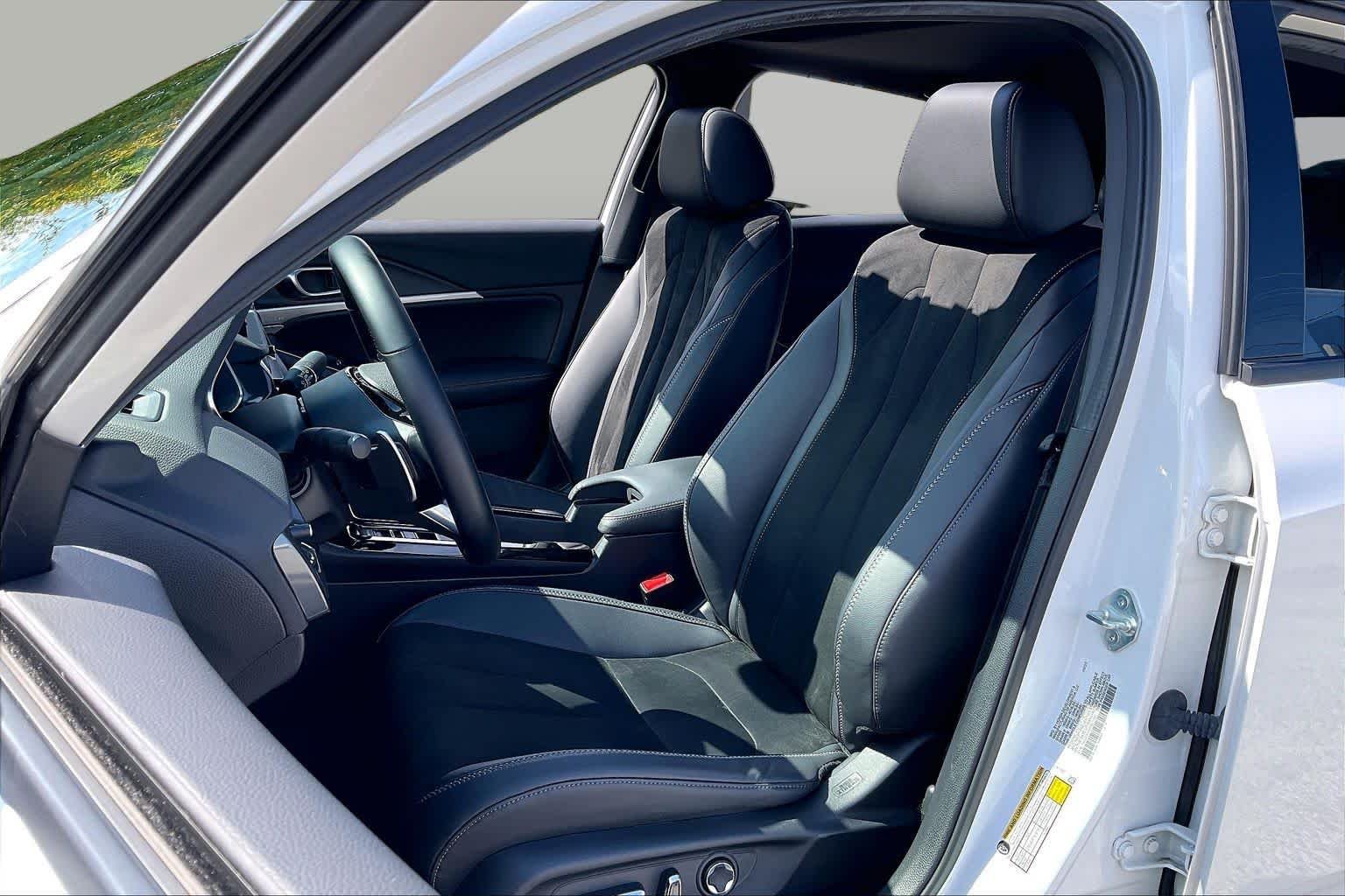 Certified Used 2024 Platinum White Pearl Acura w/A-Spec Technology Package image 8