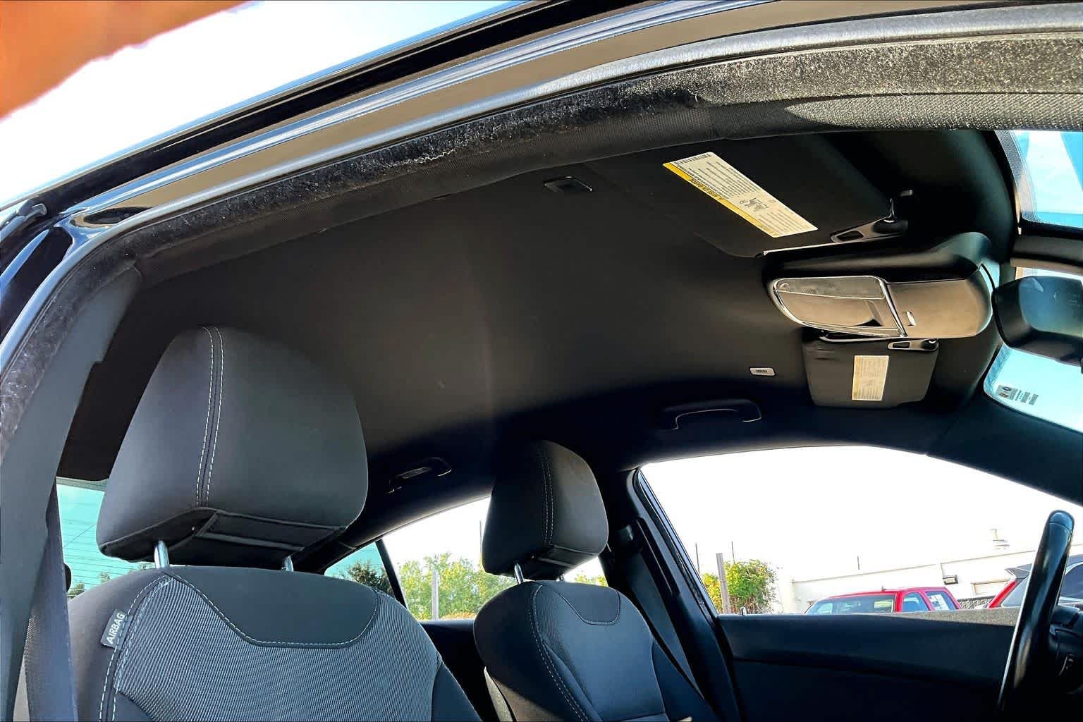 Used 2017 Pitch Black Clearcoat Dodge SE image 14