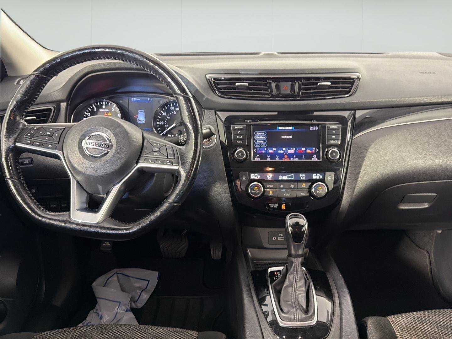 Used 2022 Magnetic Black Pearl Nissan SV image 18