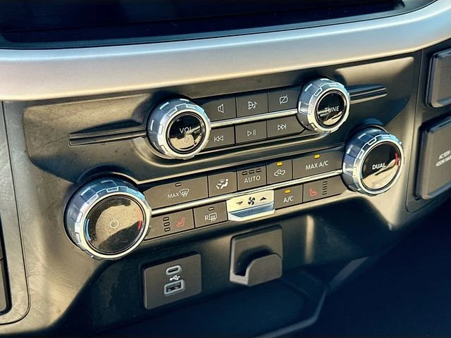 Used 2023 White Ford XLT image 16