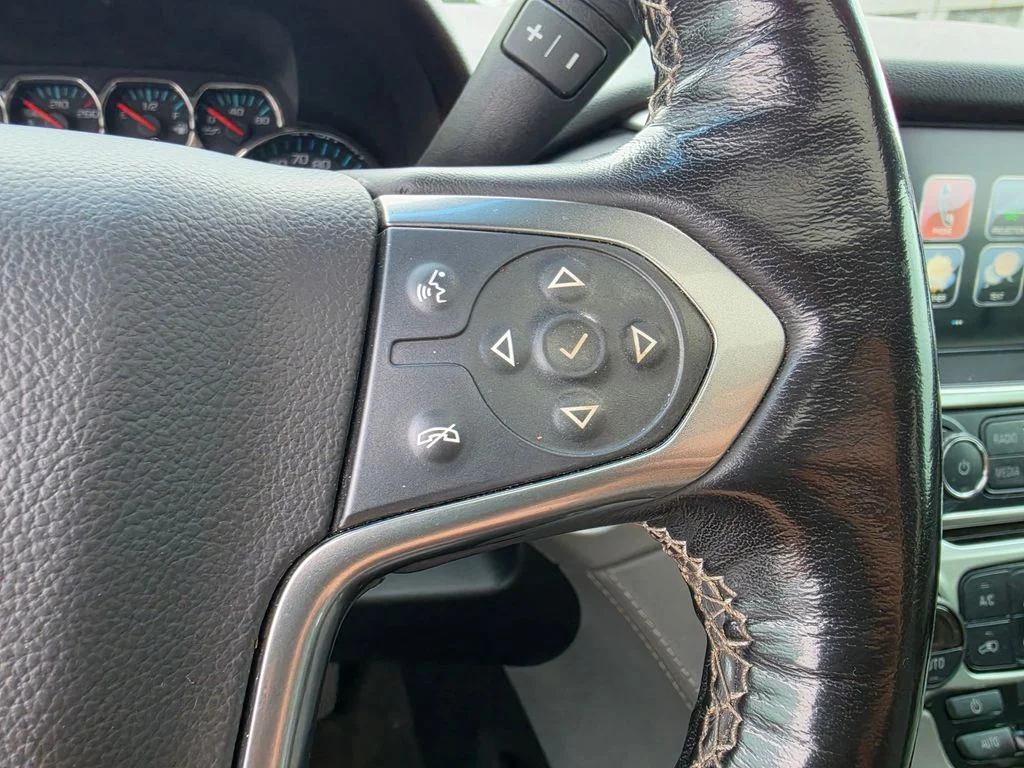 Used 2018 Gray Chevrolet LT image 19