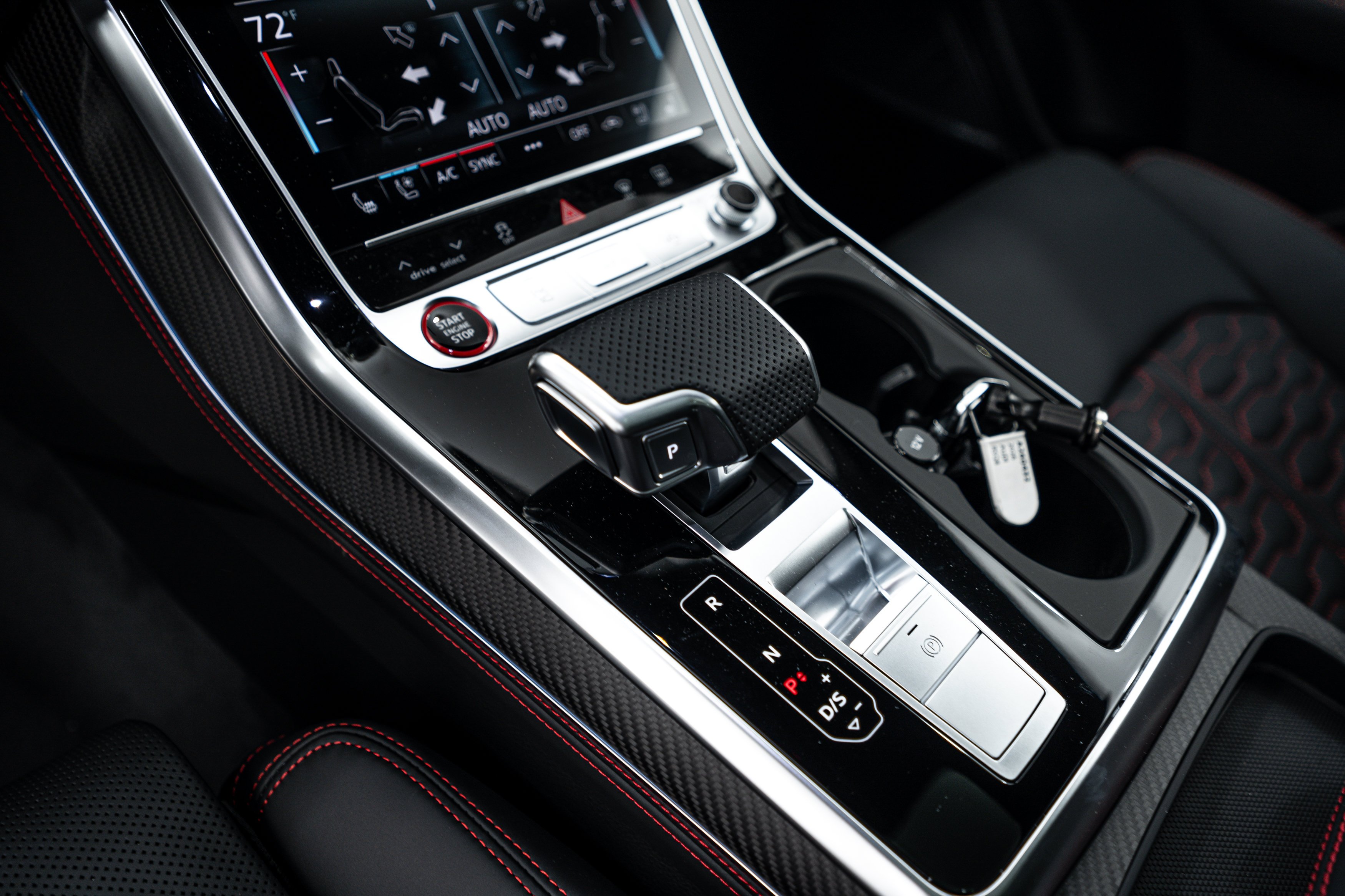 New 2026 DAYTONA GRAY Audi performance image 10