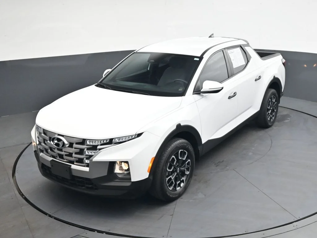Used 2023 White Hyundai SEL image 38