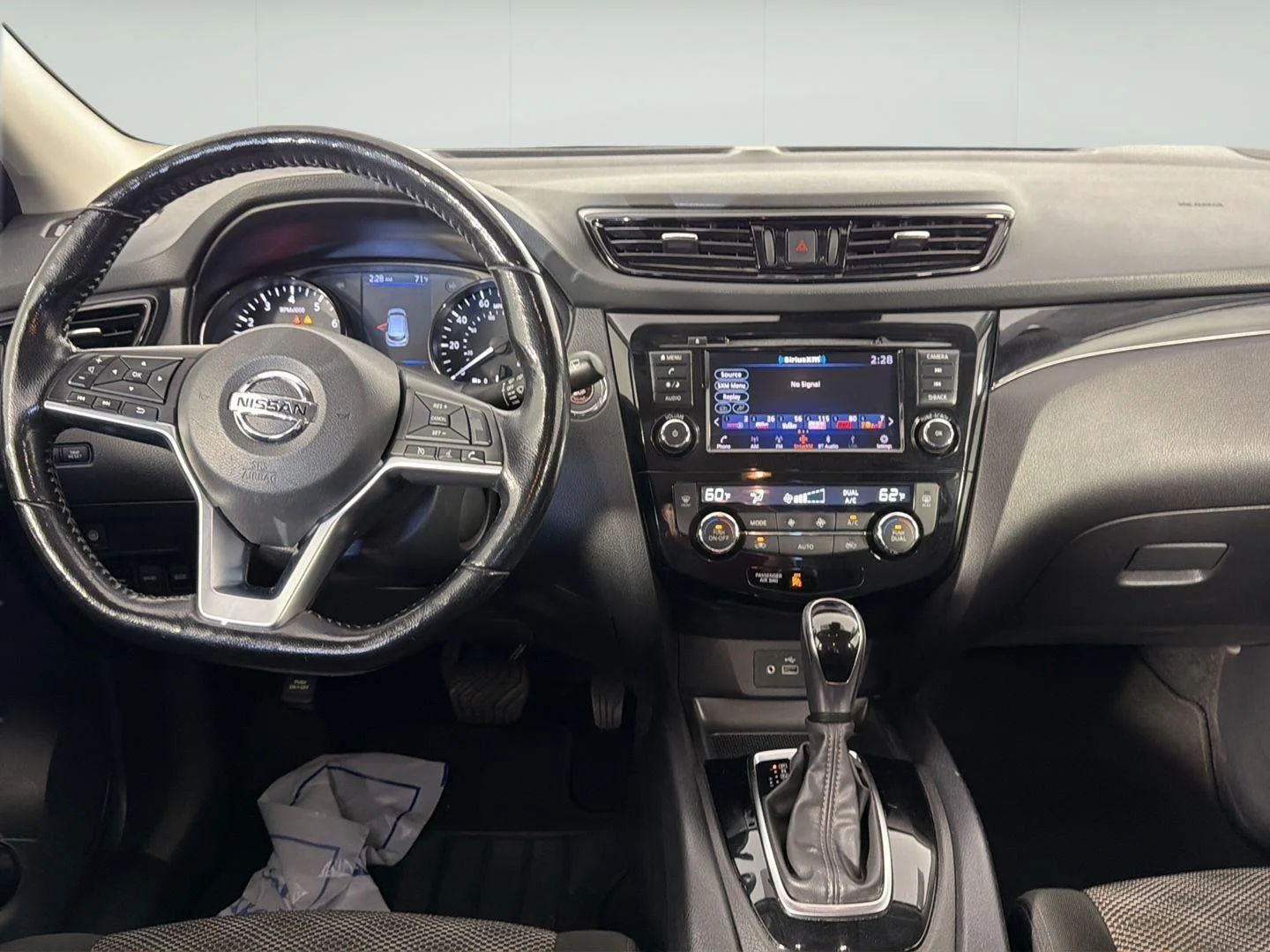 Used 2022 Magnetic Black Pearl Nissan SV image 18