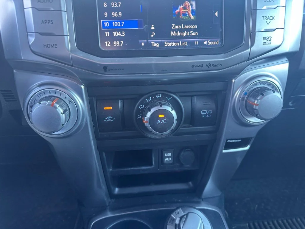 Used 2018 Magnetic Gray Metallic Toyota SR5 Premium image 22