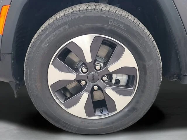 Used 2024 Gray Jeep LIMI image 33