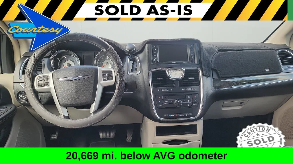 Used 2014 Silver Chrysler Touring image 13
