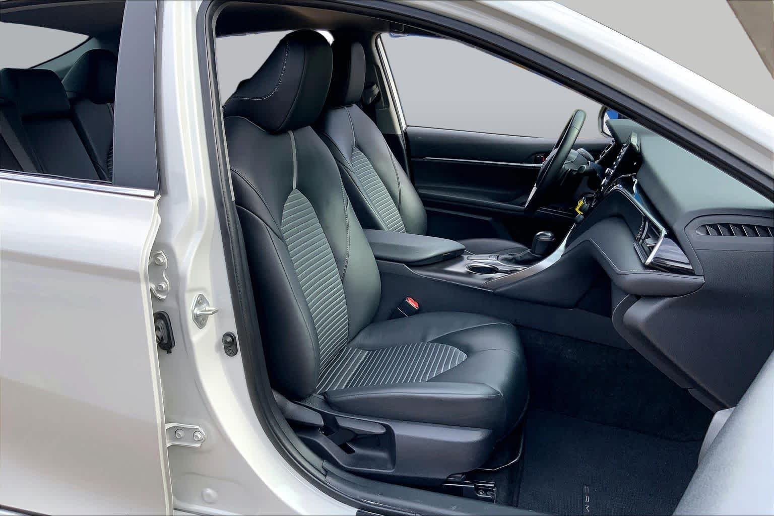 Used 2023 Ice Edge Toyota SE image 9