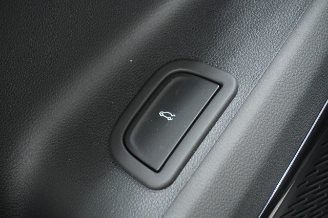 2026 GMC Acadia AT4 - Photo 15