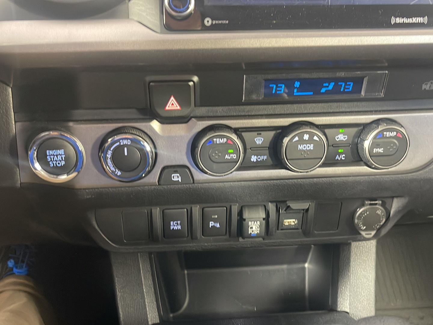 Used 2023 Blue Crush Metallic Toyota SR5 image 15