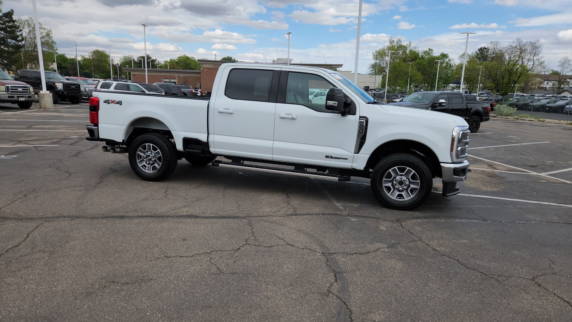 Certified Used 2025 Oxford White Ford LARIAT image 19
