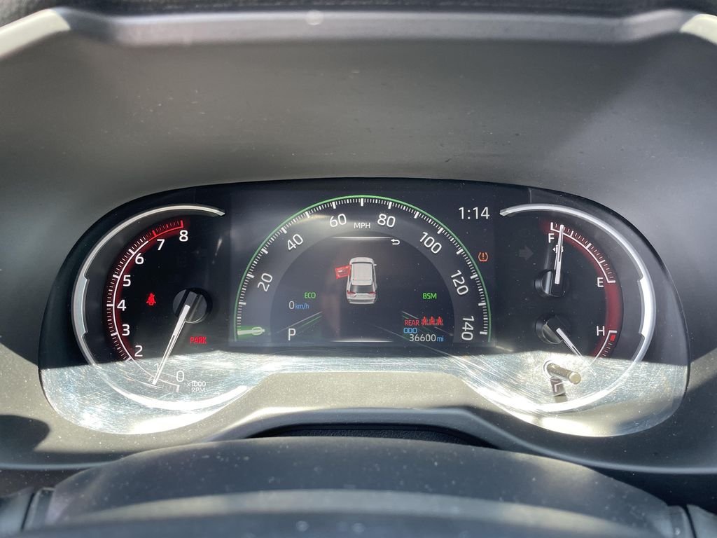 2024 Toyota RAV4 XLE - Photo 22