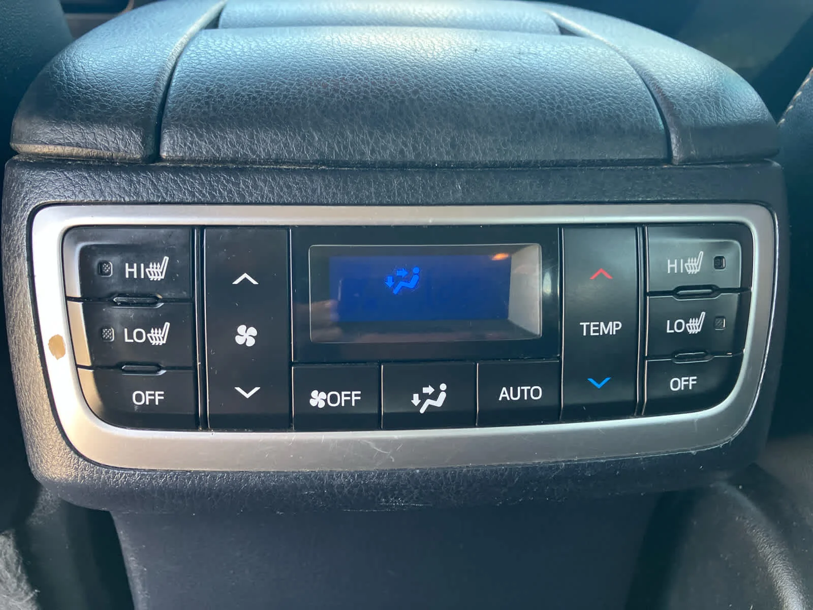 Used 2016 Blizzard Pearl Toyota Limited Platinum image 33