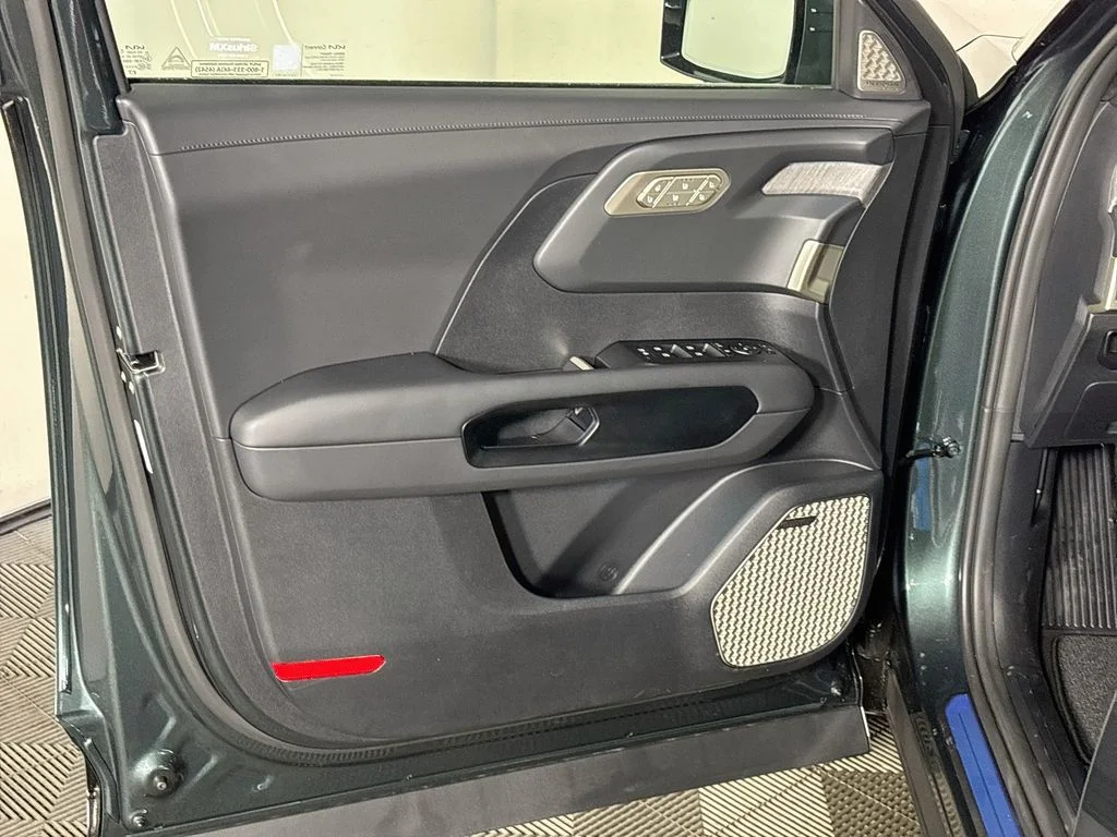 New 2027 Black Jade Green Kia SX-PRESTIGE image 10