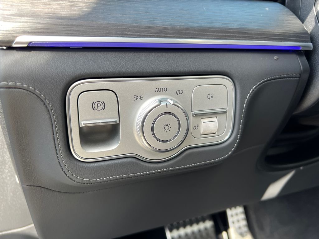 New 2026 Obsidian Black Metallic Mercedes-Benz AMG® GLS 63 4MATIC+ SUV image 14