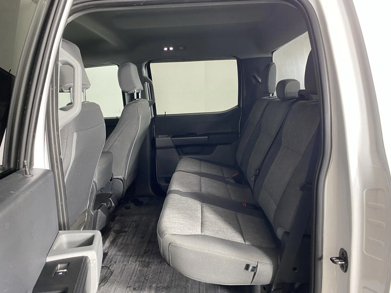 Used 2023 Oxford White Ford XL image 19