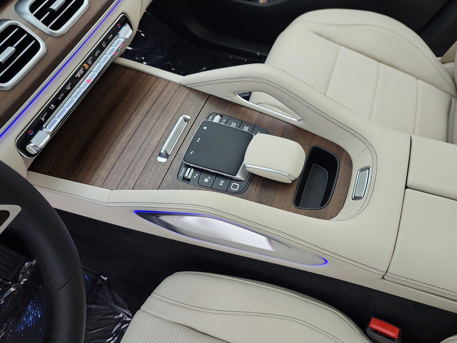 New 2026 Cirrus Silver Metallic Mercedes-Benz GLE 450 4MATIC® SUV image 39
