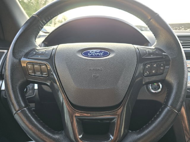 Used 2017 Magnetic Ford XLT image 27