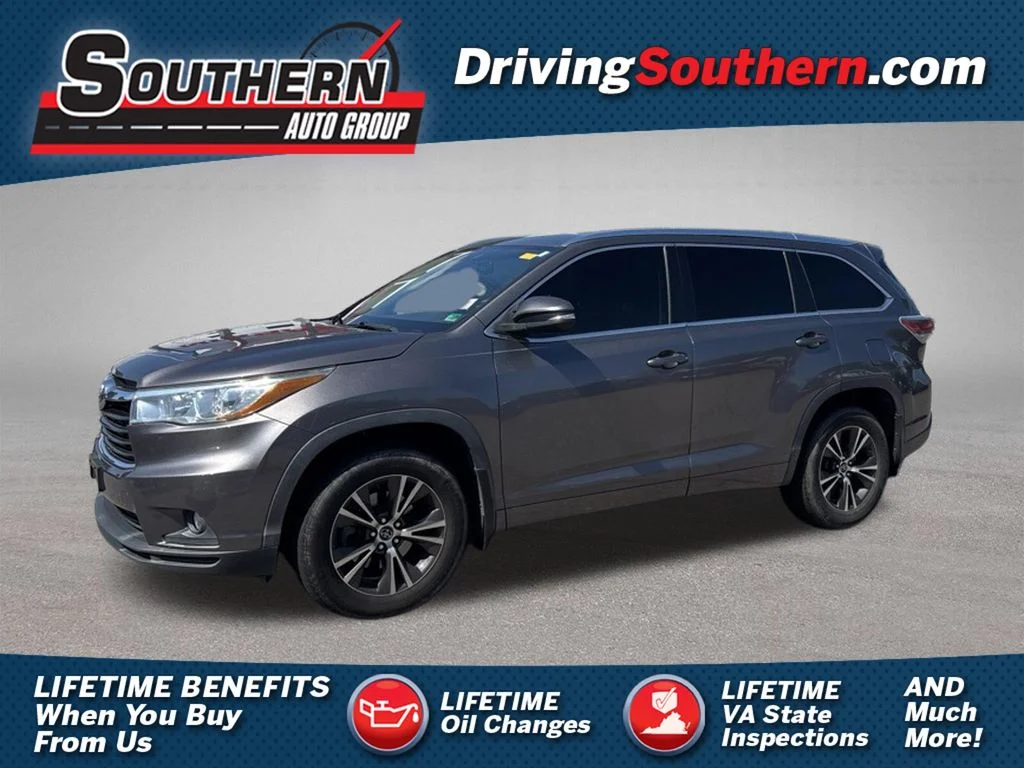 Used 2016 Gray Toyota XLE V6 image 1