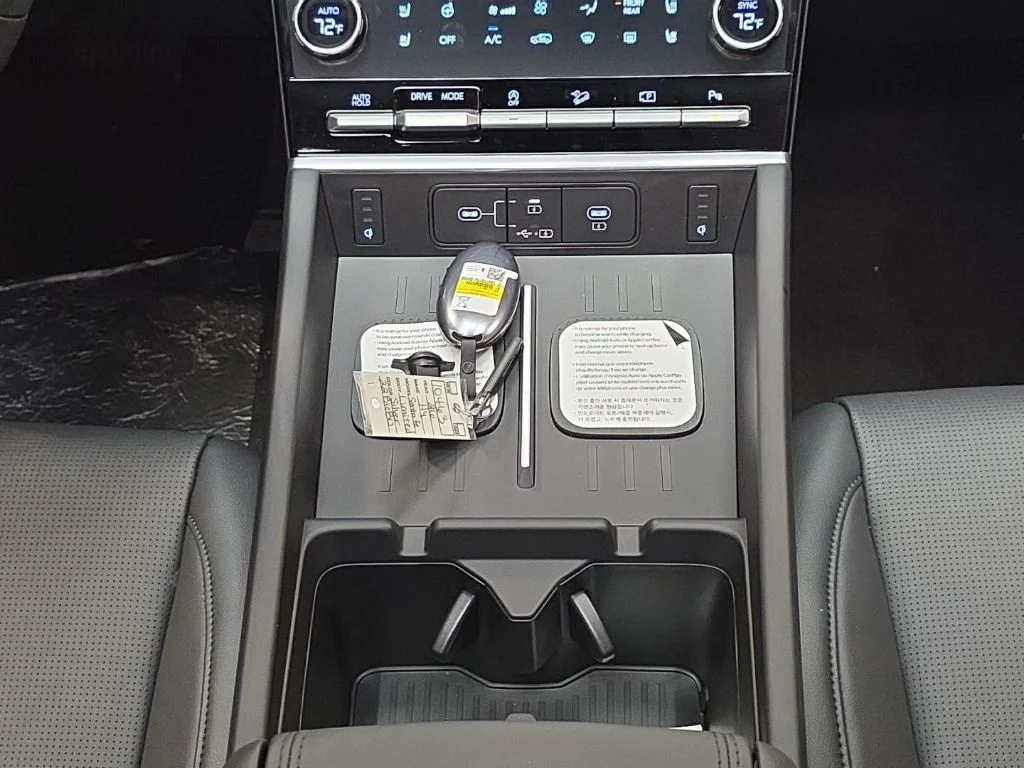 New 2026 Shimmering Silver Hyundai Limited image 22