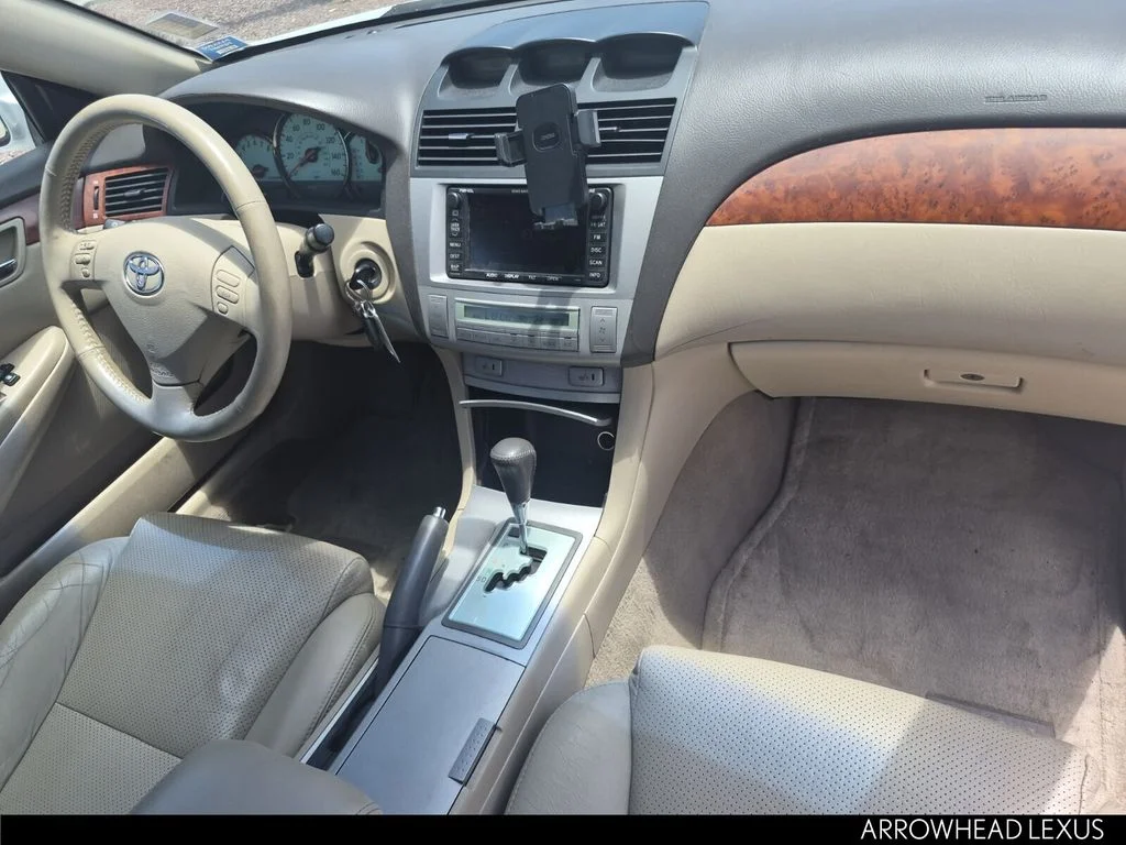 Used 2006 White Toyota SLE image 14