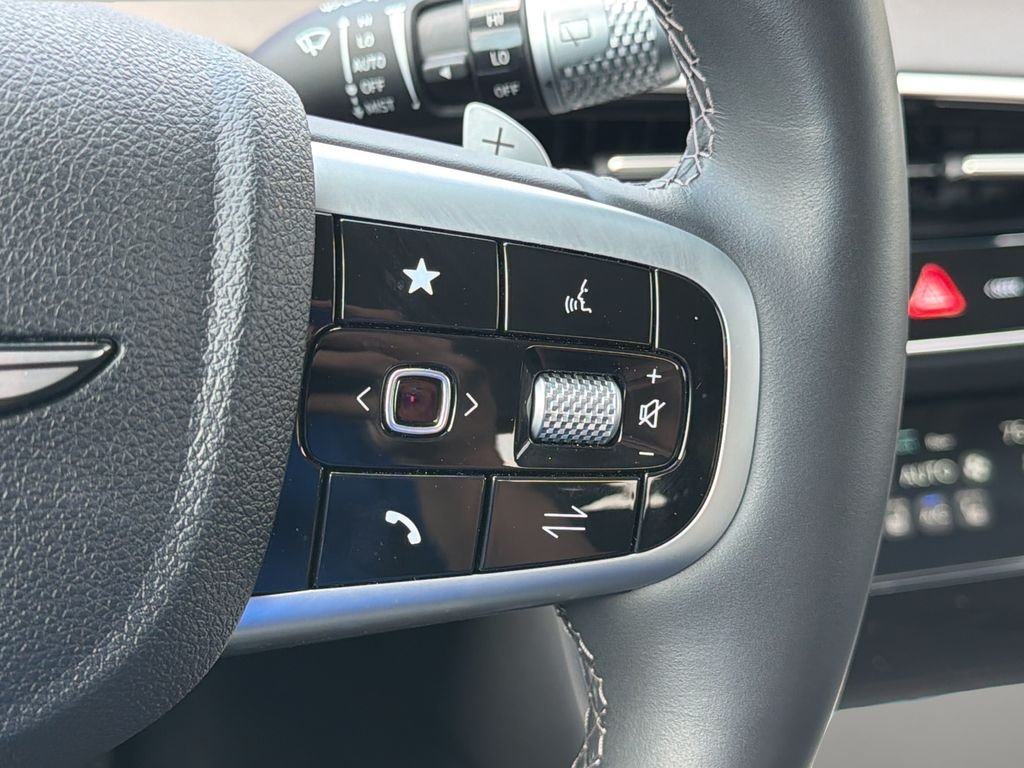 2026 GENESIS GV70 Standard - Photo 23