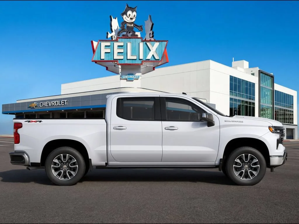 New 2026 Summit White Chevrolet LT (2FL) image 3