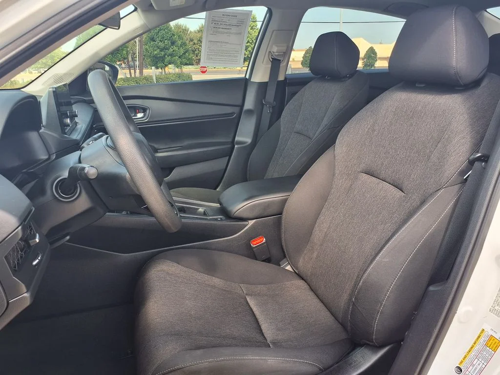 Used 2023 White Honda EX image 14