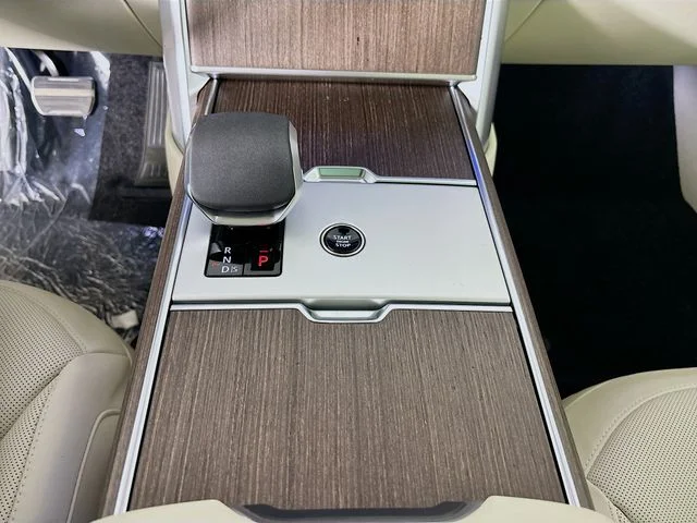 New 2026 Black Land Rover SE image 18