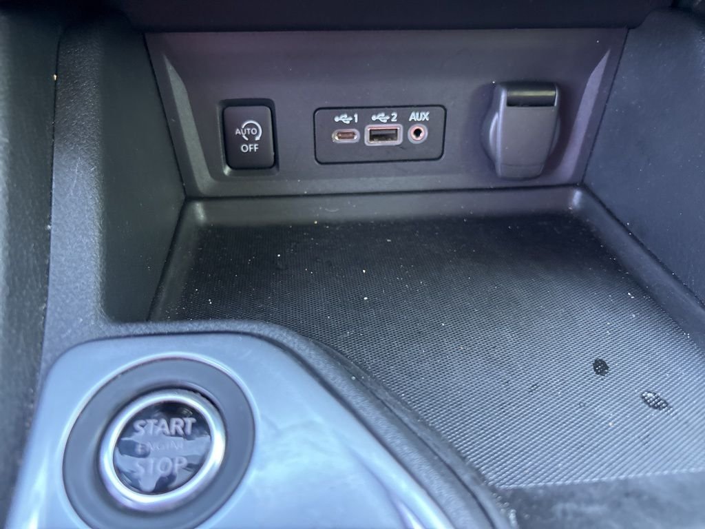 Used 2024 Gray Nissan SV image 28