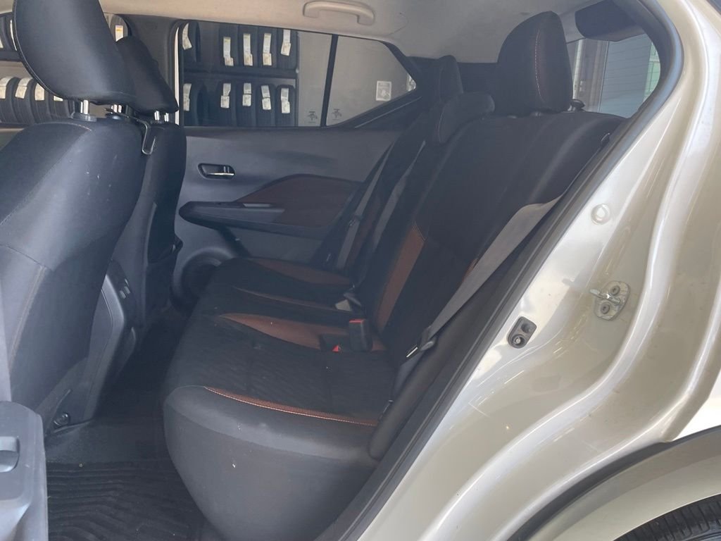 Used 2024 White Nissan SR image 16