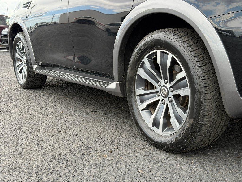 Used 2019 Super Black Nissan SL image 10