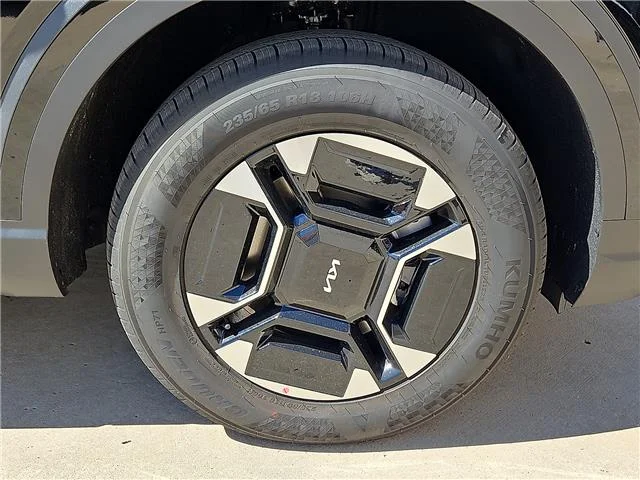 New 2027 Ebony Black KIA EX All-Wheel Drive image 5