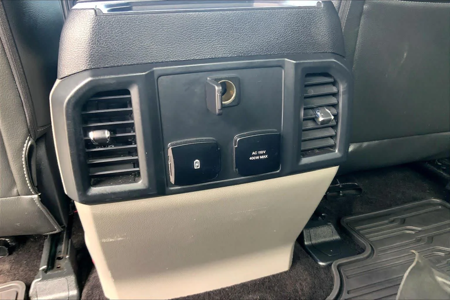 Used 2018 Oxford White Ford XL image 37