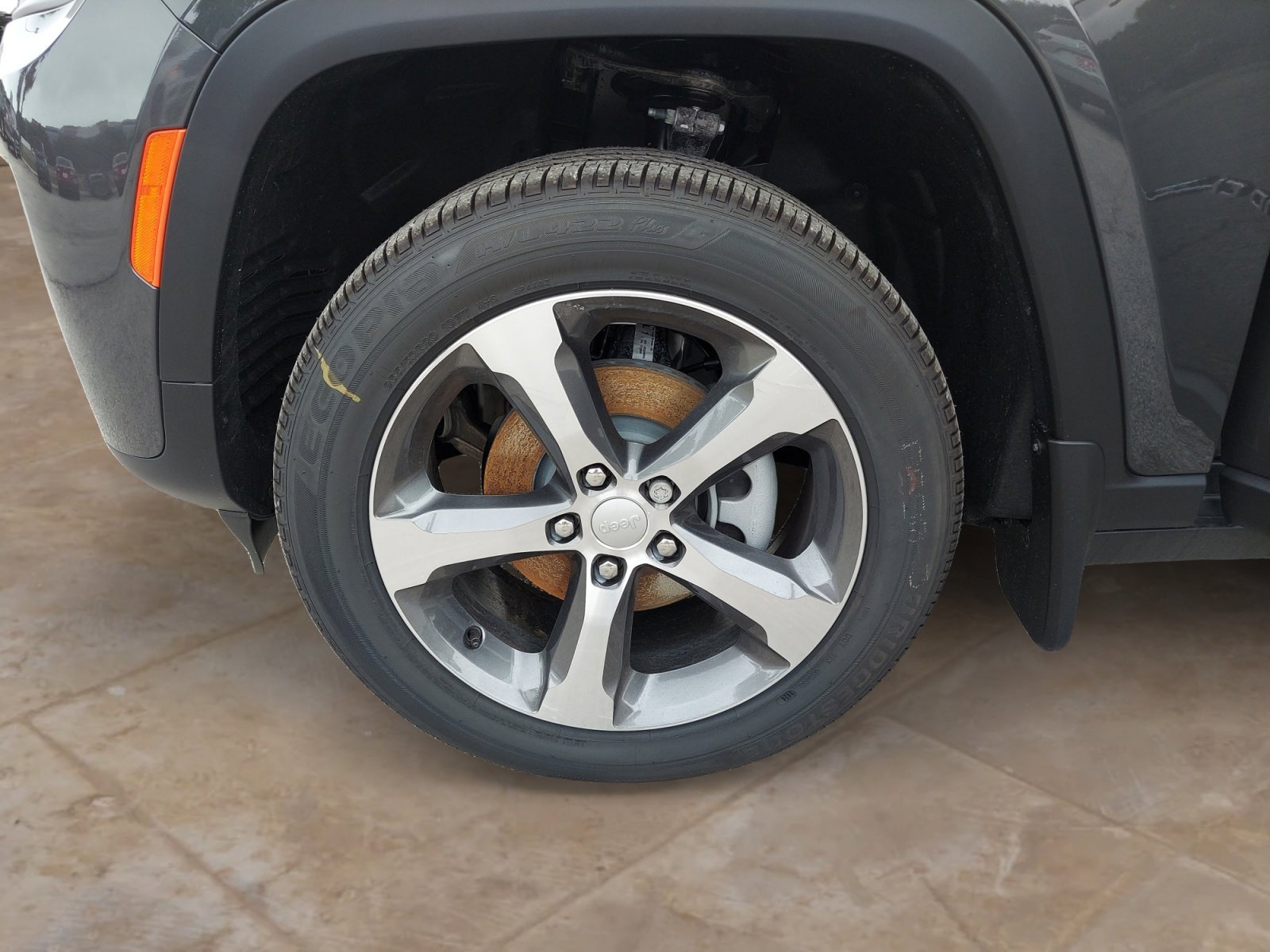 New 2026 Baltic Gray Metallic Clearcoat Jeep Limited image 30