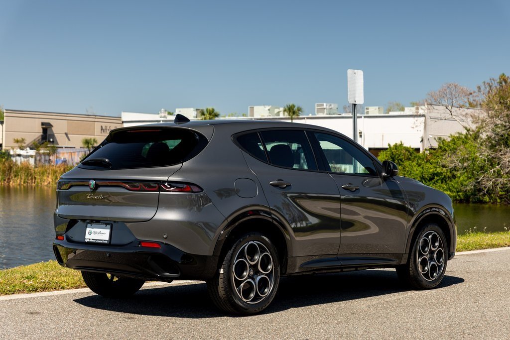 2025 Alfa Romeo Tonale photo 3