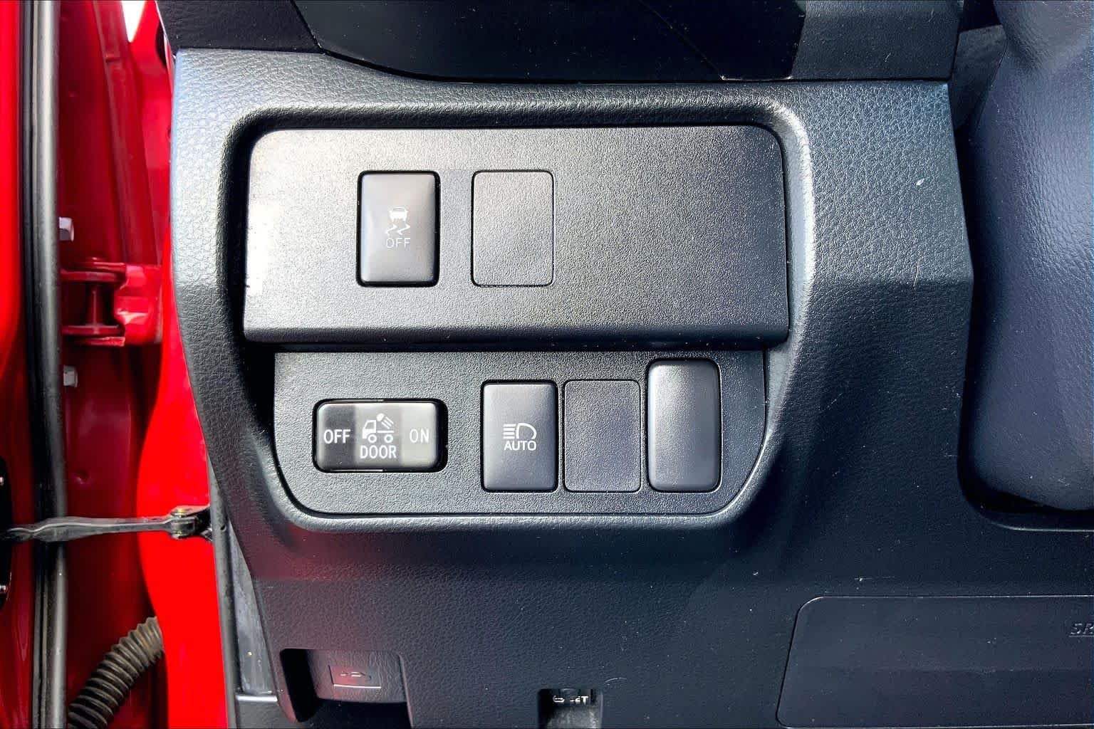 Used 2021 Barcelona Red Metallic Toyota SR image 59