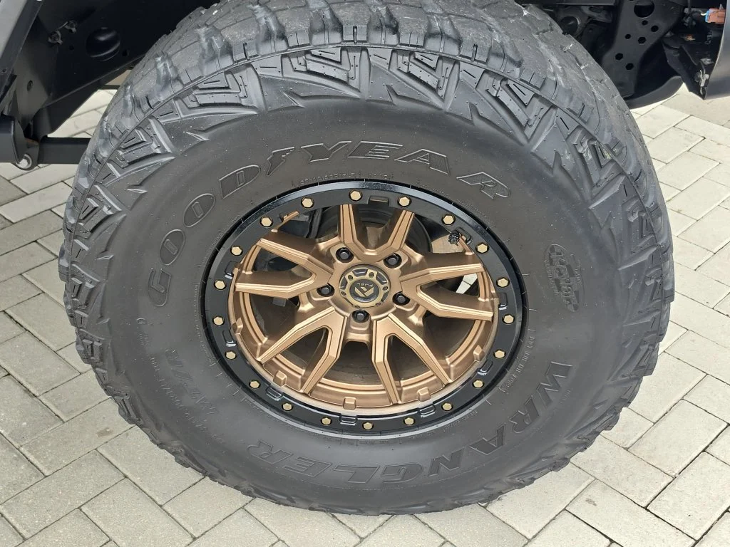 Used 2021 Snazzberry Pearlcoat Jeep Unlimited Rubicon 392 image 6